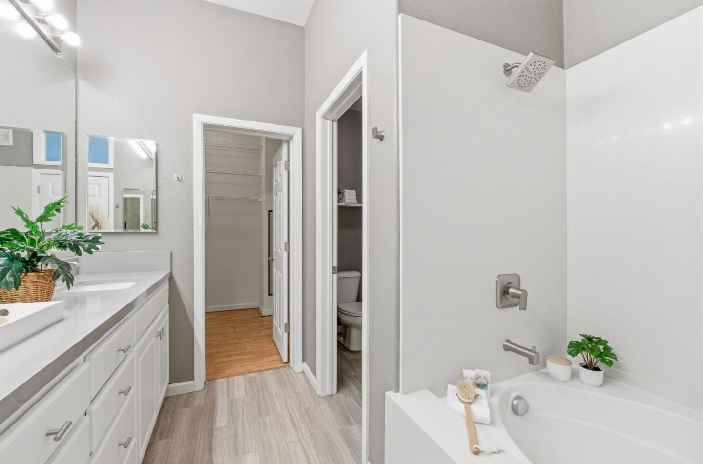 Detail Gallery Image 25 of 35 For 134 Cliff Swallow Ct, Brisbane,  CA 94005 - 2 Beds | 2 Baths