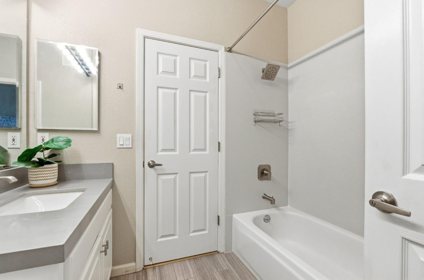 Detail Gallery Image 29 of 35 For 134 Cliff Swallow Ct, Brisbane,  CA 94005 - 2 Beds | 2 Baths