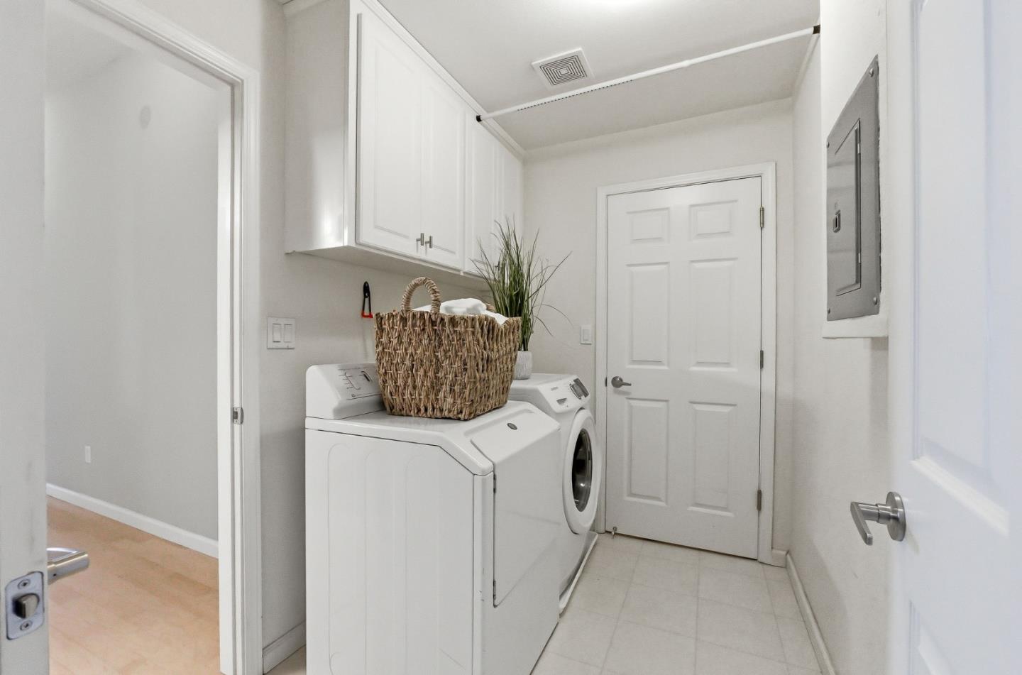 Detail Gallery Image 33 of 35 For 134 Cliff Swallow Ct, Brisbane,  CA 94005 - 2 Beds | 2 Baths