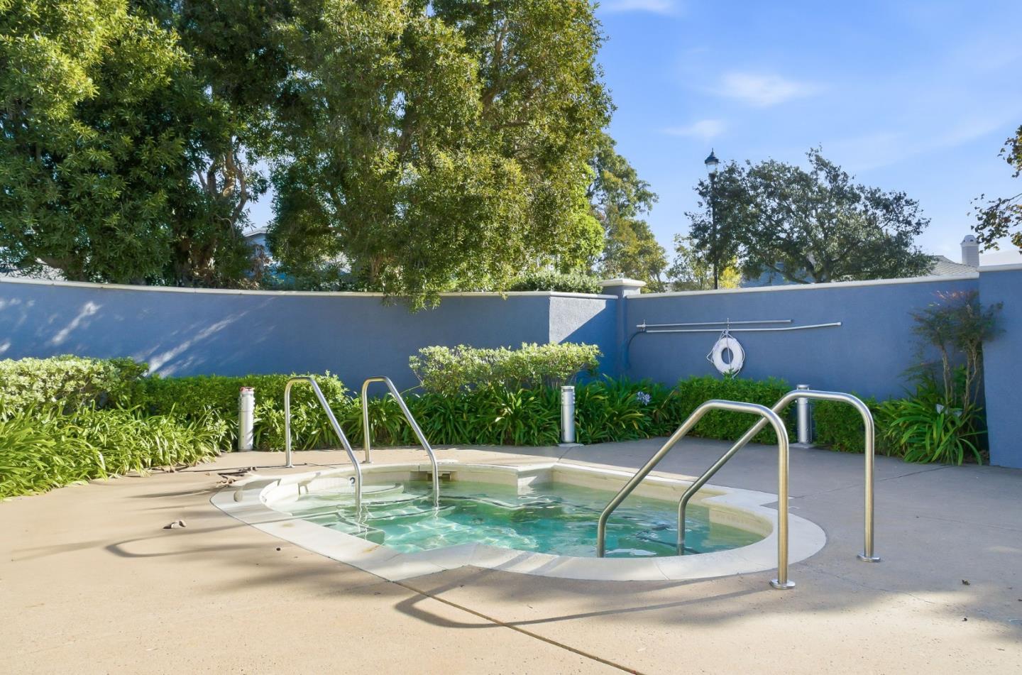 Detail Gallery Image 34 of 35 For 134 Cliff Swallow Ct, Brisbane,  CA 94005 - 2 Beds | 2 Baths