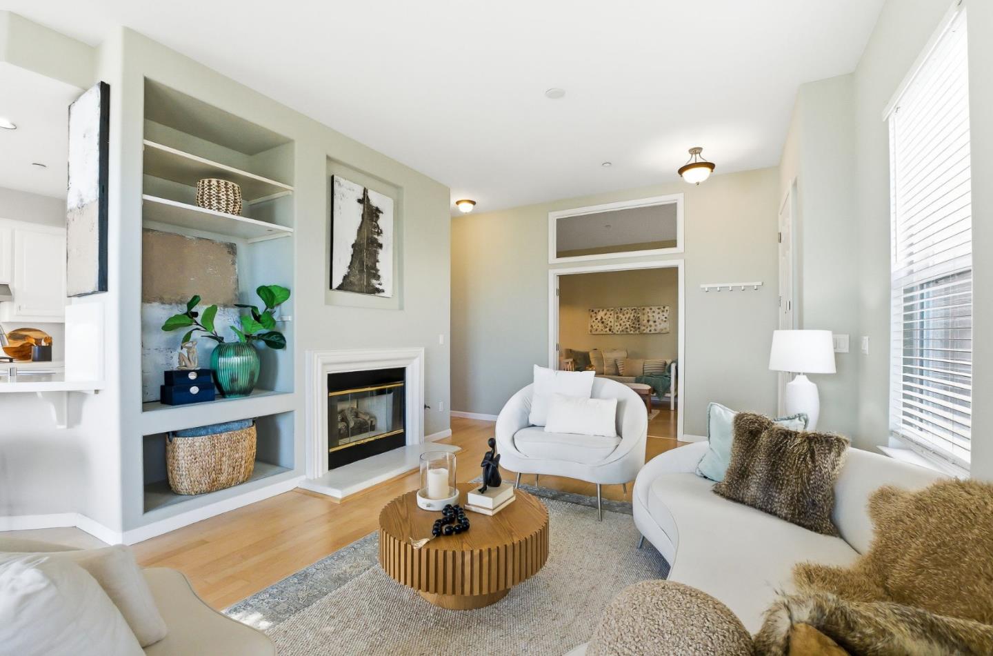 Detail Gallery Image 7 of 35 For 134 Cliff Swallow Ct, Brisbane,  CA 94005 - 2 Beds | 2 Baths