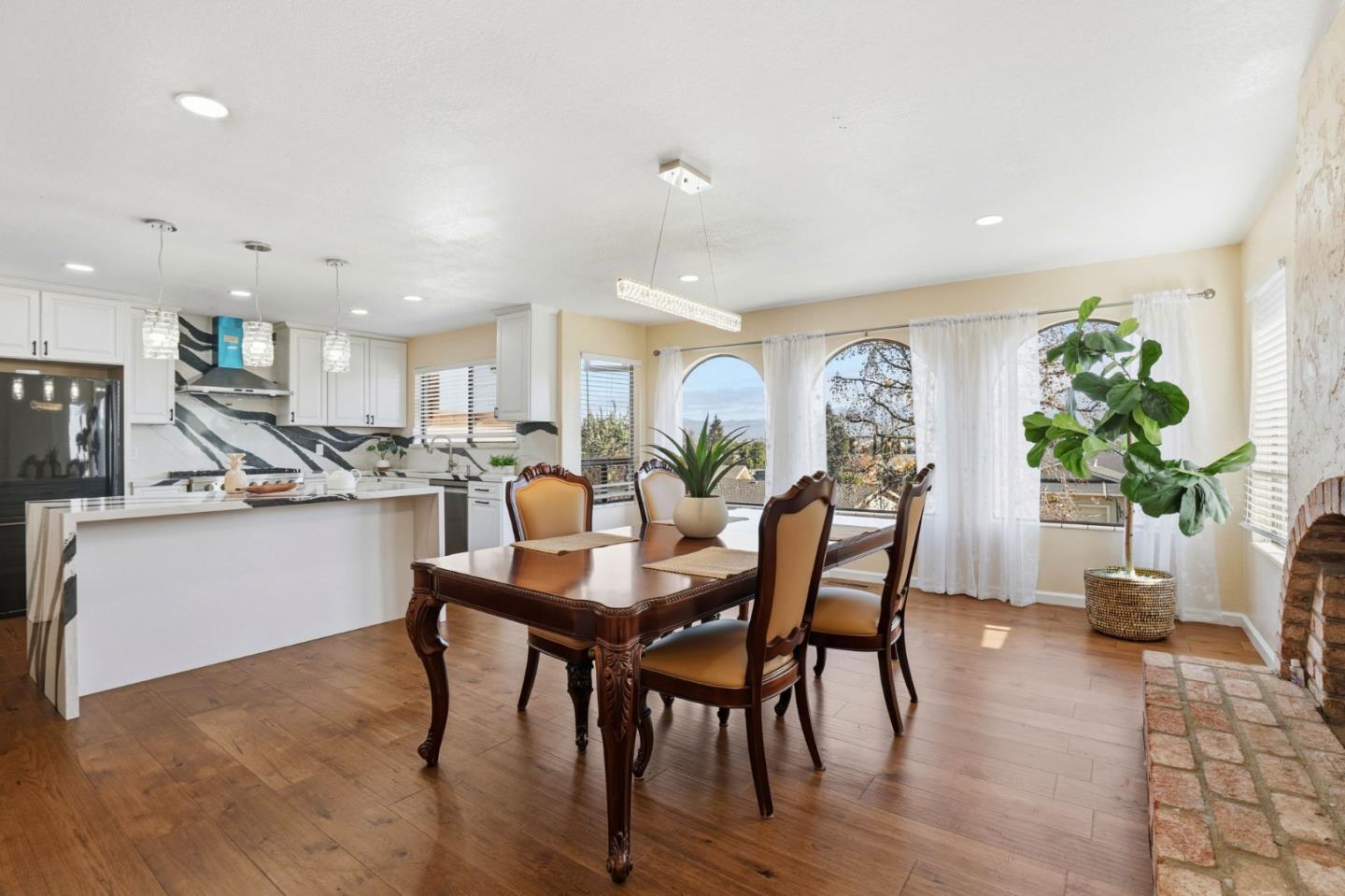 Detail Gallery Image 18 of 38 For 130 Georges Dr, Hollister,  CA 95023 - 3 Beds | 2 Baths