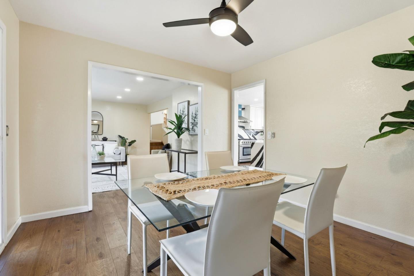 Detail Gallery Image 20 of 38 For 130 Georges Dr, Hollister,  CA 95023 - 3 Beds | 2 Baths