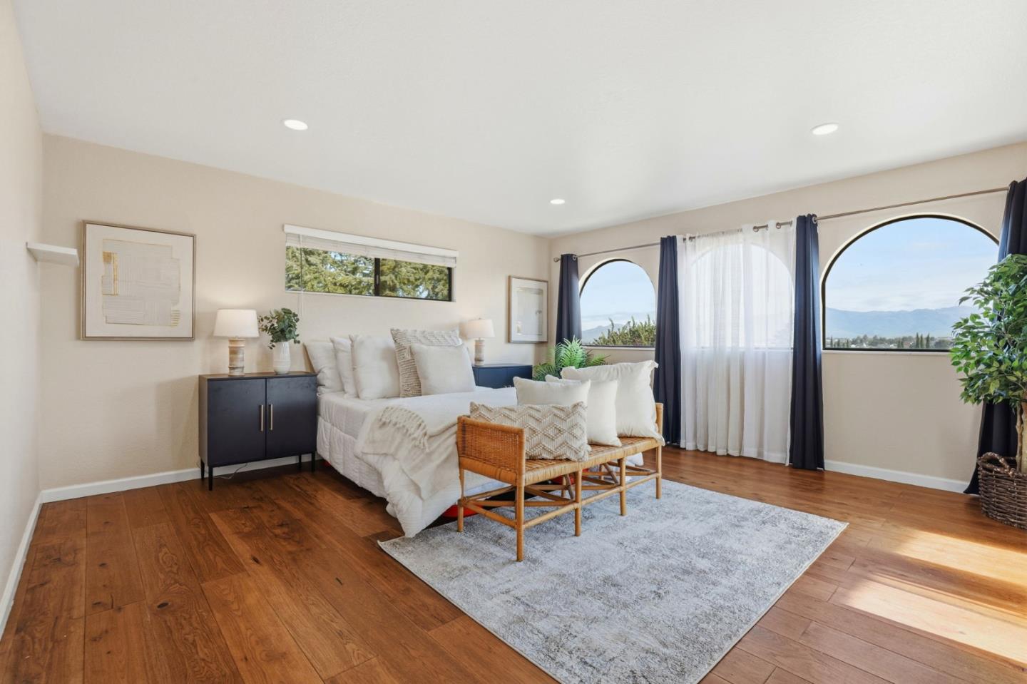 Detail Gallery Image 28 of 38 For 130 Georges Dr, Hollister,  CA 95023 - 3 Beds | 2 Baths