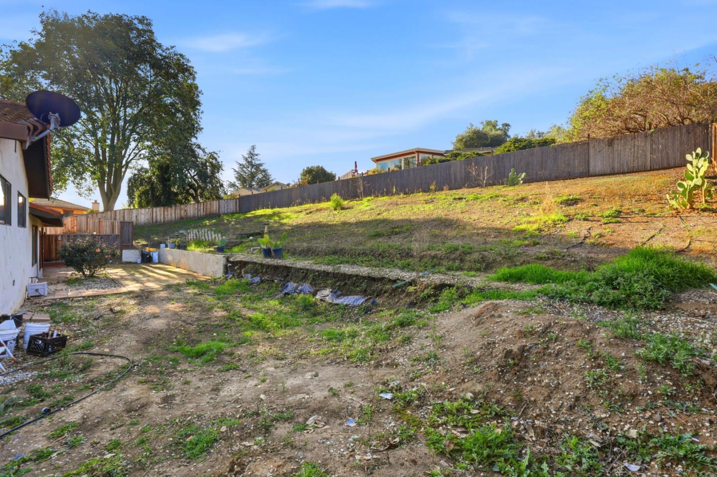 Detail Gallery Image 37 of 38 For 130 Georges Dr, Hollister,  CA 95023 - 3 Beds | 2 Baths