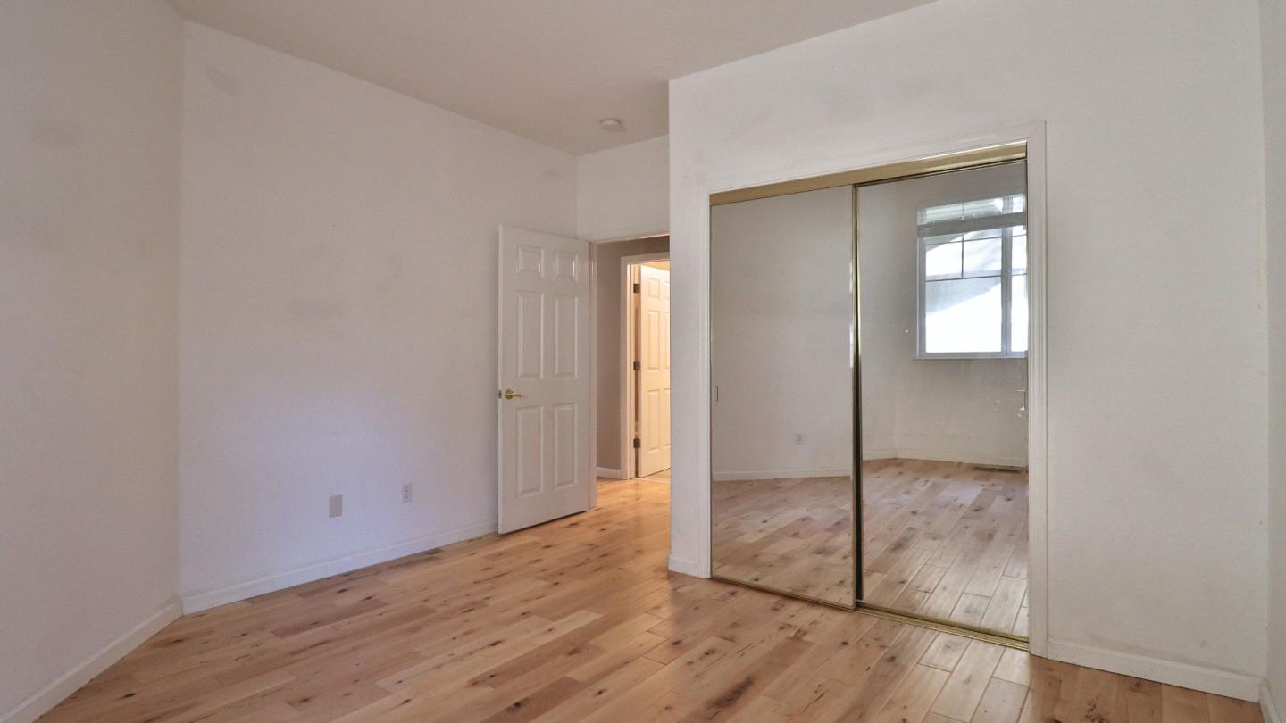 Detail Gallery Image 35 of 42 For 132 Warbler Ln, Brisbane,  CA 94005 - 2 Beds | 2 Baths