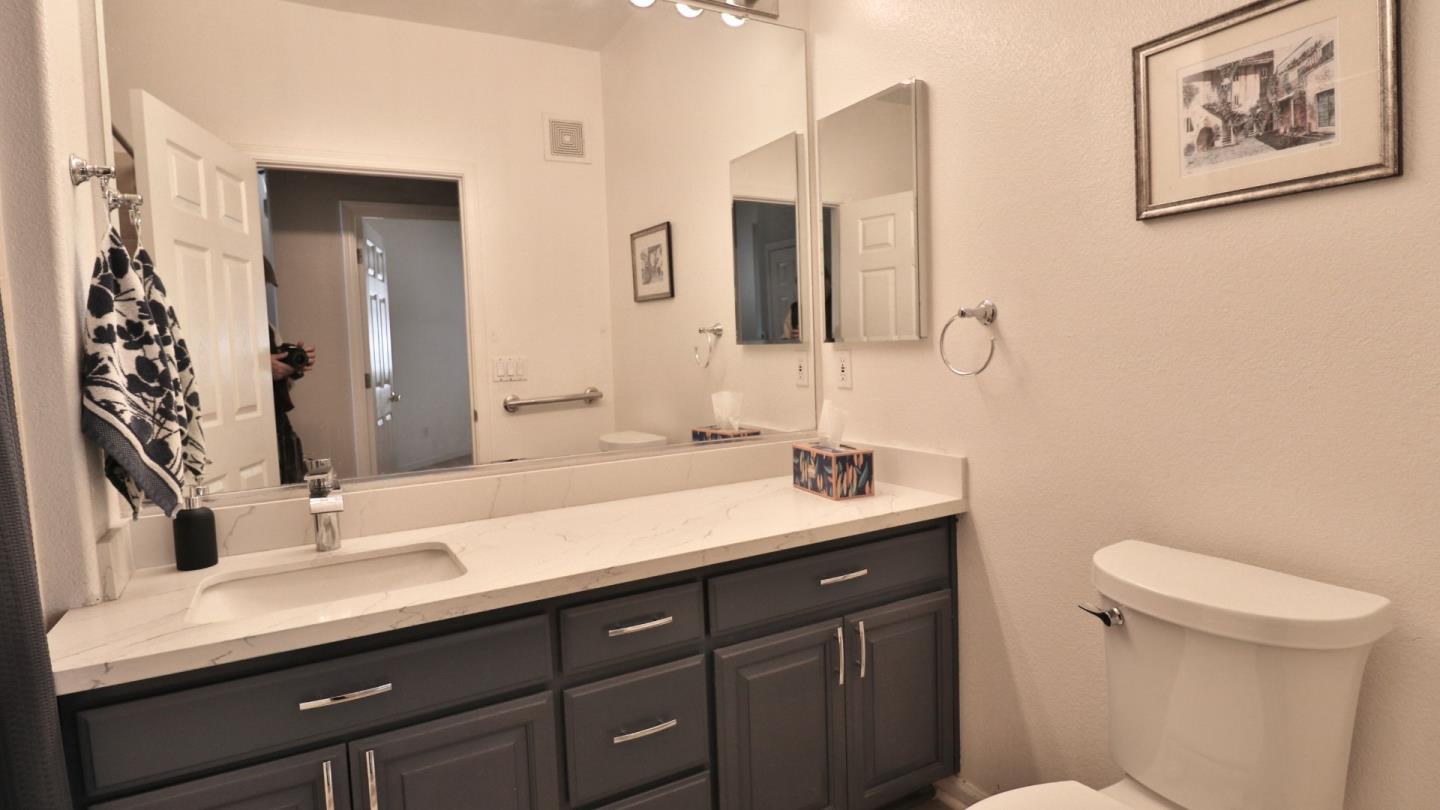 Detail Gallery Image 37 of 42 For 132 Warbler Ln, Brisbane,  CA 94005 - 2 Beds | 2 Baths