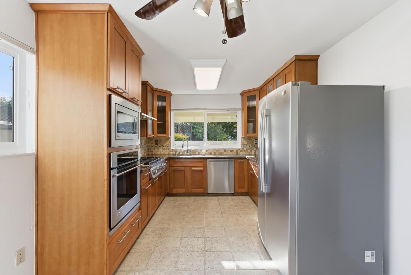 Detail Gallery Image 11 of 41 For 50 Nottingham Pl Pl, Clayton,  CA 94517 - 4 Beds | 2 Baths