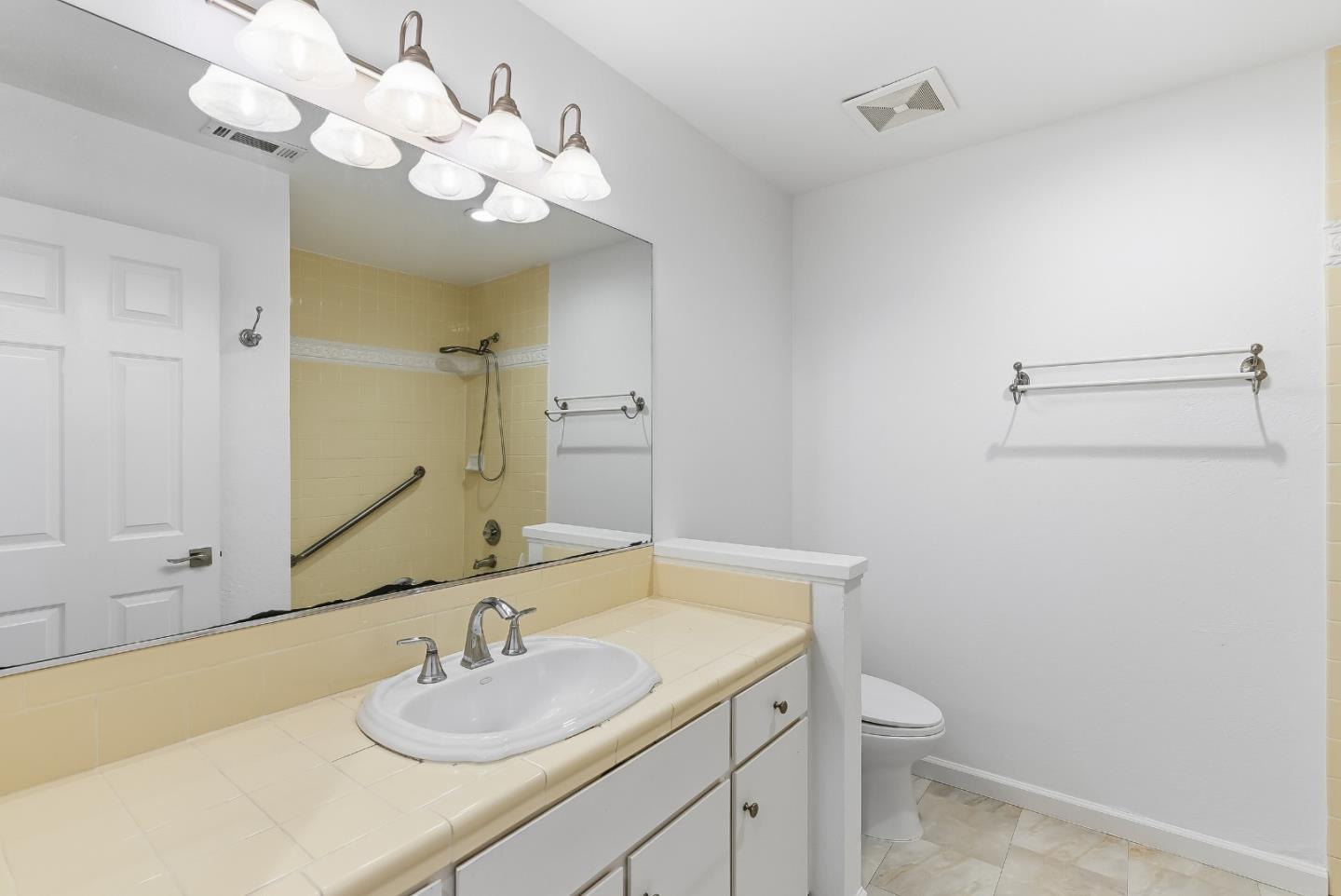 Detail Gallery Image 19 of 41 For 50 Nottingham Pl Pl, Clayton,  CA 94517 - 4 Beds | 2 Baths