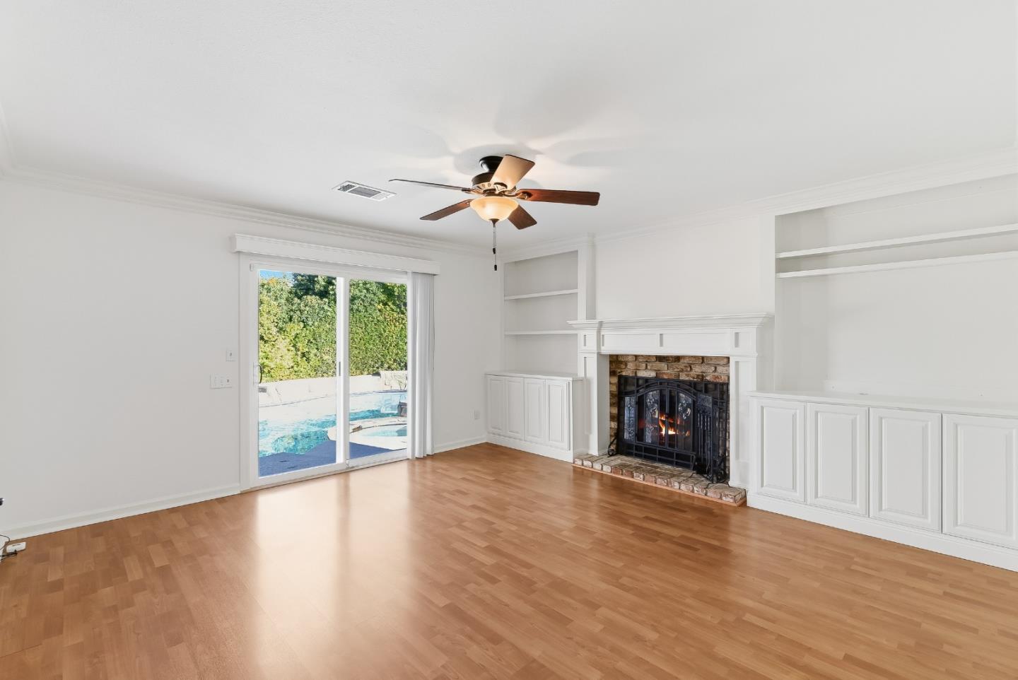 Detail Gallery Image 5 of 41 For 50 Nottingham Pl Pl, Clayton,  CA 94517 - 4 Beds | 2 Baths