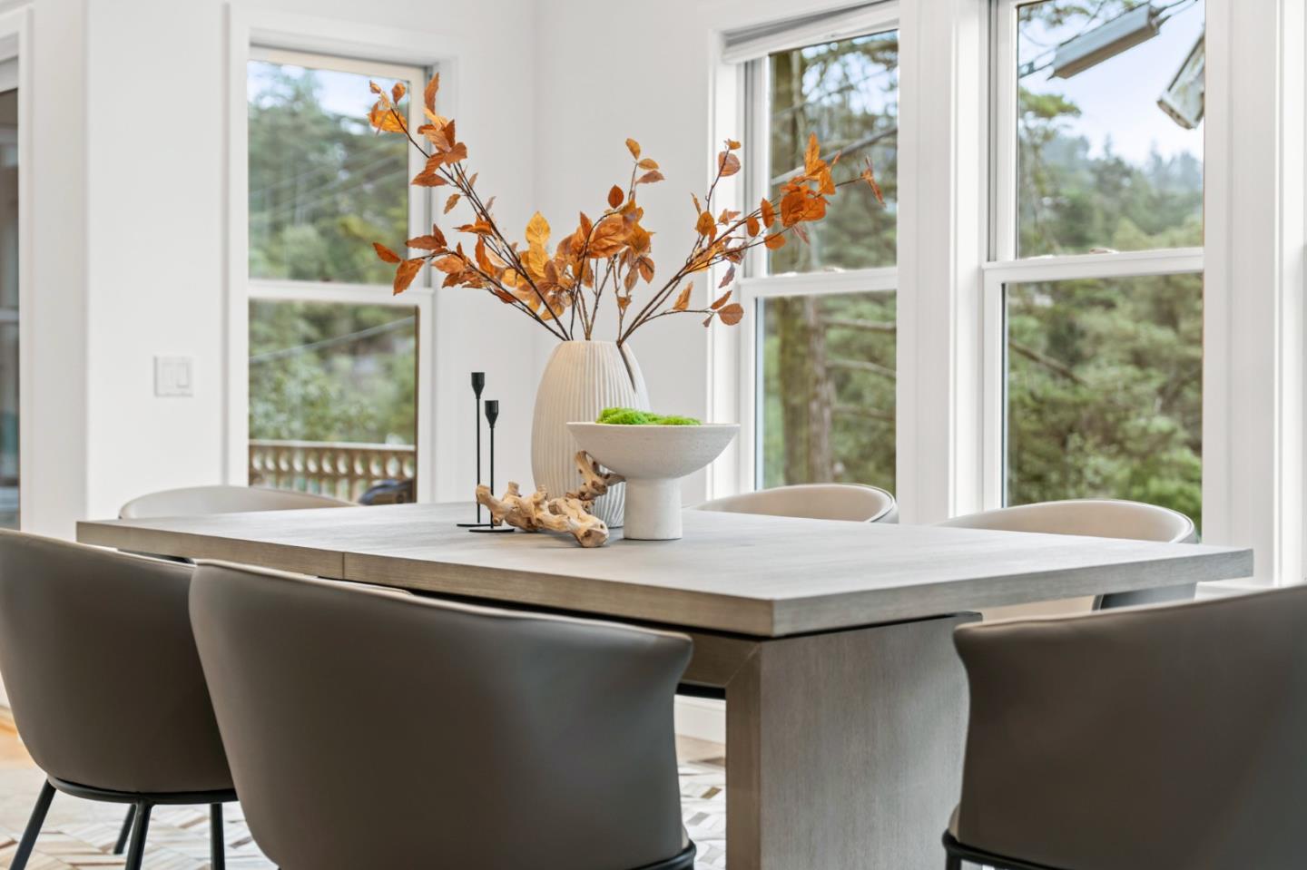 Detail Gallery Image 19 of 80 For 2220 Arrowhead Dr, Oakland,  CA 94611 - 4 Beds | 4/1 Baths