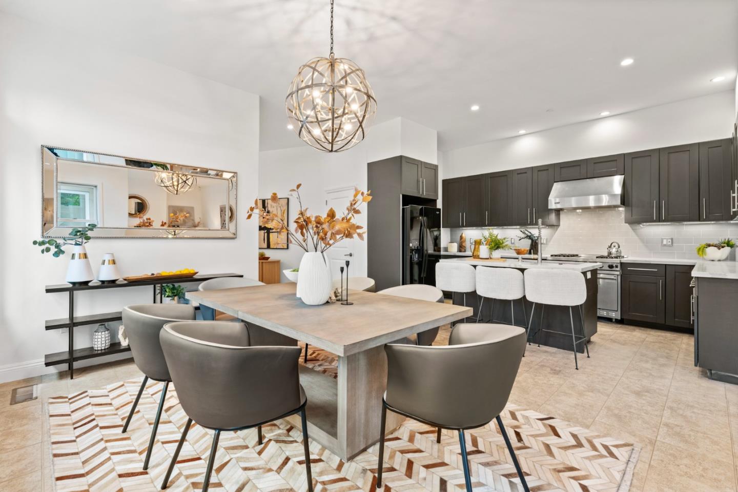 Detail Gallery Image 20 of 80 For 2220 Arrowhead Dr, Oakland,  CA 94611 - 4 Beds | 4/1 Baths