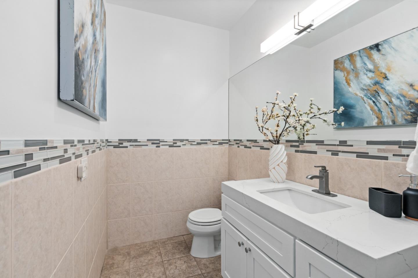 Detail Gallery Image 28 of 80 For 2220 Arrowhead Dr, Oakland,  CA 94611 - 4 Beds | 4/1 Baths