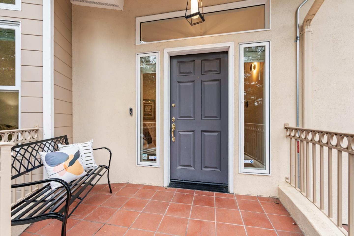 Detail Gallery Image 3 of 80 For 2220 Arrowhead Dr, Oakland,  CA 94611 - 4 Beds | 4/1 Baths