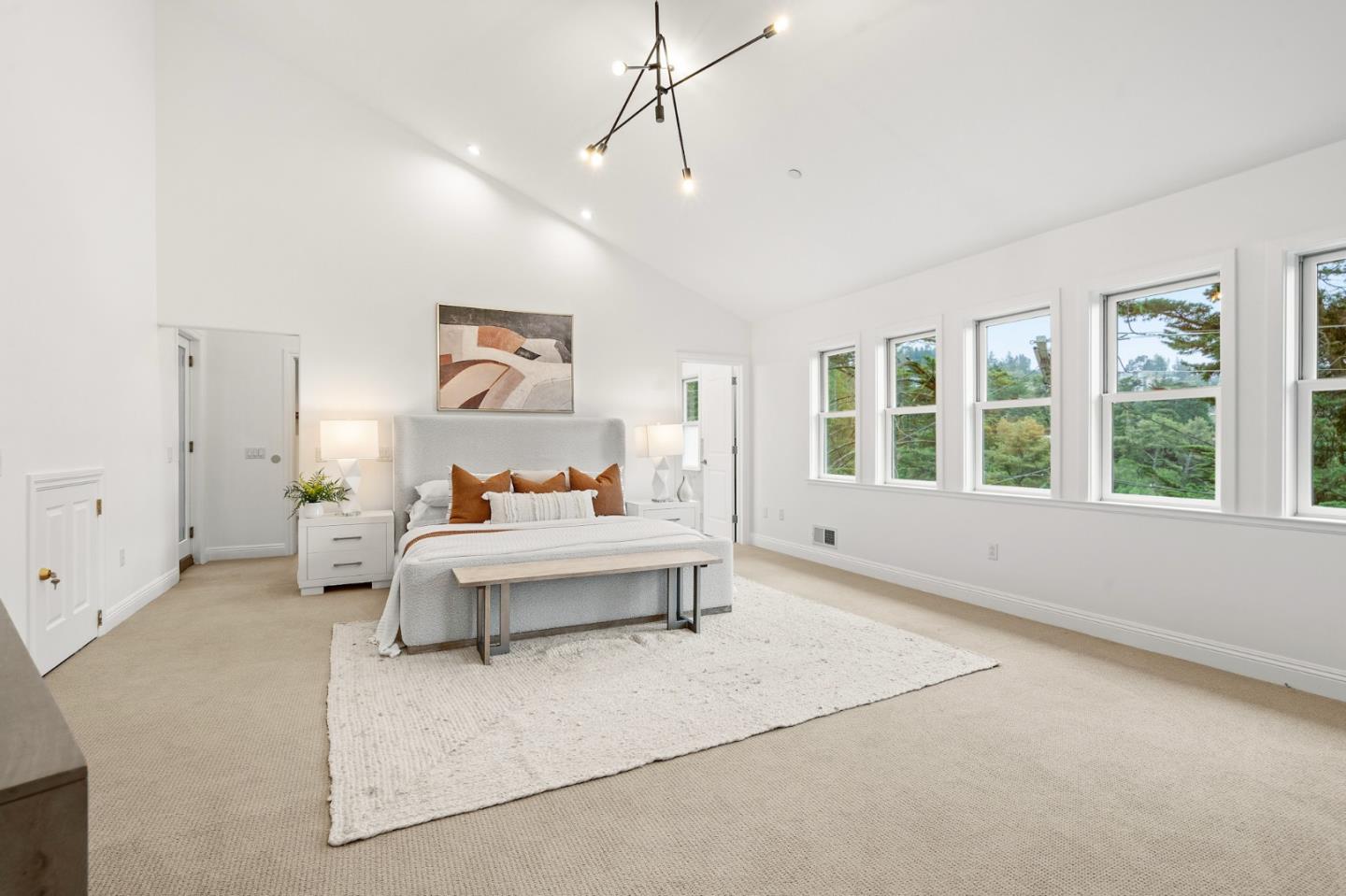 Detail Gallery Image 33 of 80 For 2220 Arrowhead Dr, Oakland,  CA 94611 - 4 Beds | 4/1 Baths