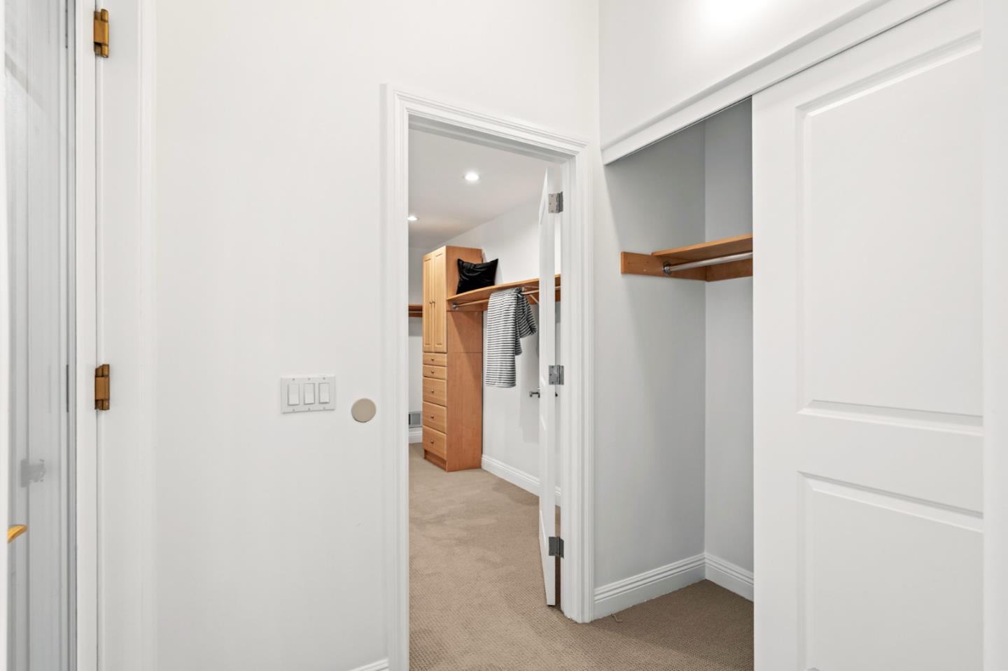 Detail Gallery Image 39 of 80 For 2220 Arrowhead Dr, Oakland,  CA 94611 - 4 Beds | 4/1 Baths