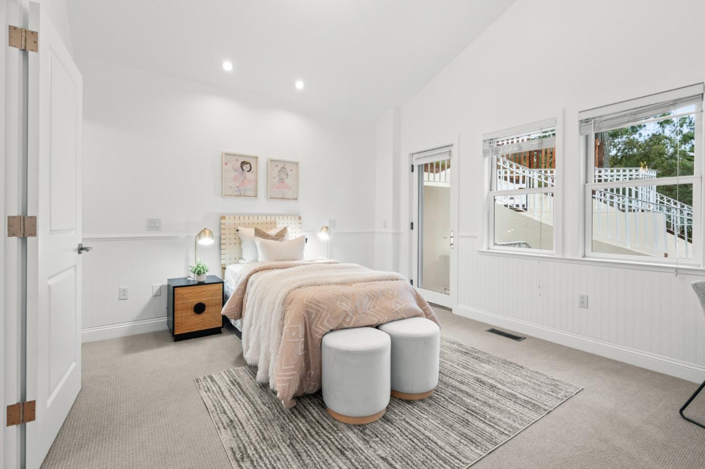 Detail Gallery Image 47 of 80 For 2220 Arrowhead Dr, Oakland,  CA 94611 - 4 Beds | 4/1 Baths