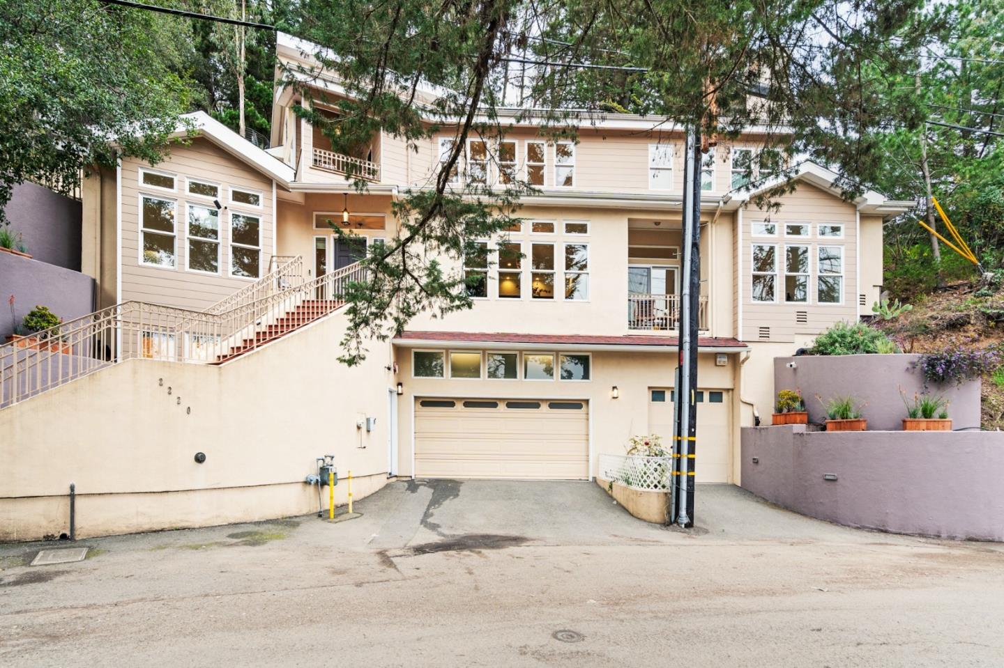 Detail Gallery Image 64 of 80 For 2220 Arrowhead Dr, Oakland,  CA 94611 - 4 Beds | 4/1 Baths