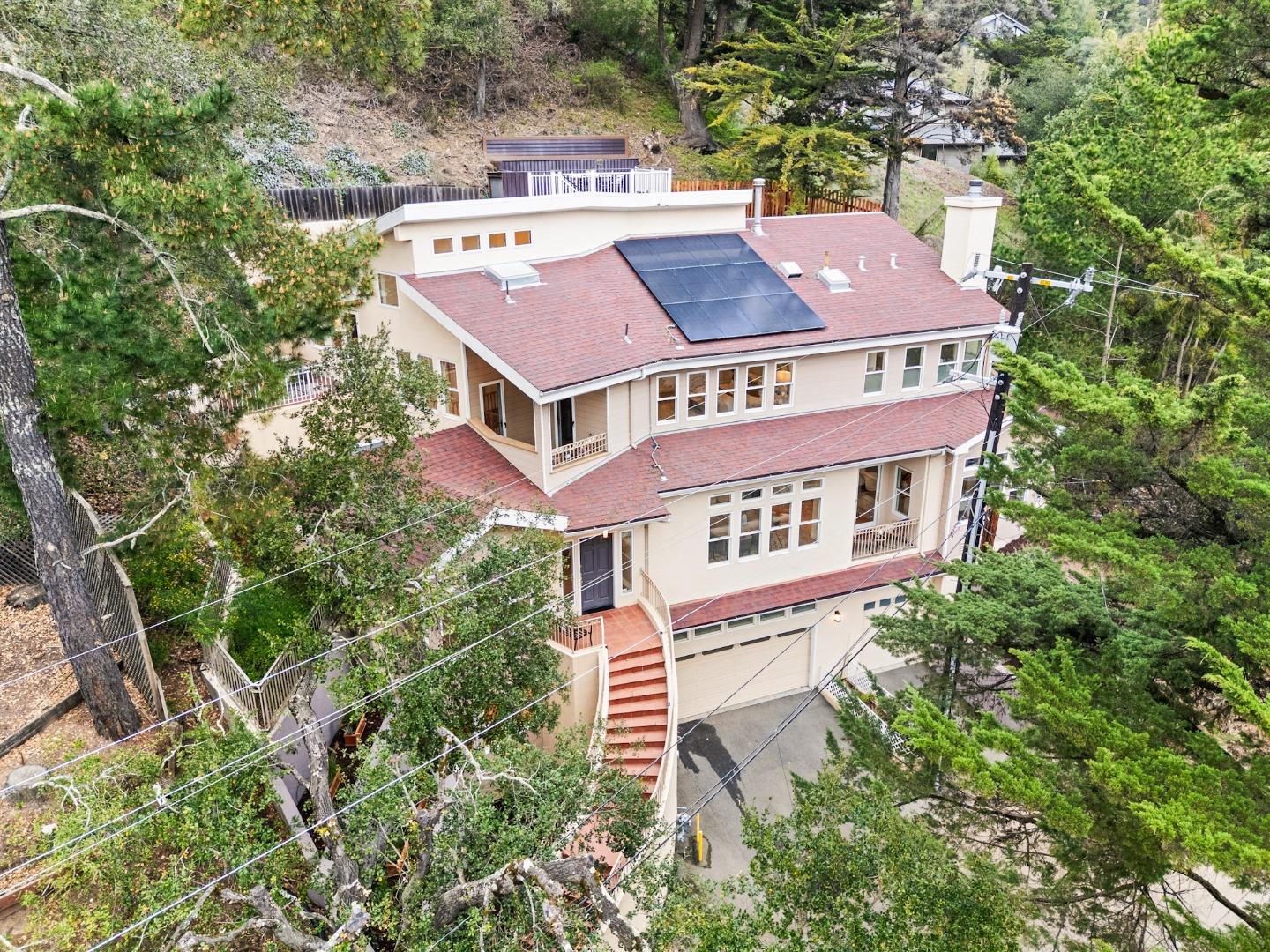 Detail Gallery Image 68 of 80 For 2220 Arrowhead Dr, Oakland,  CA 94611 - 4 Beds | 4/1 Baths