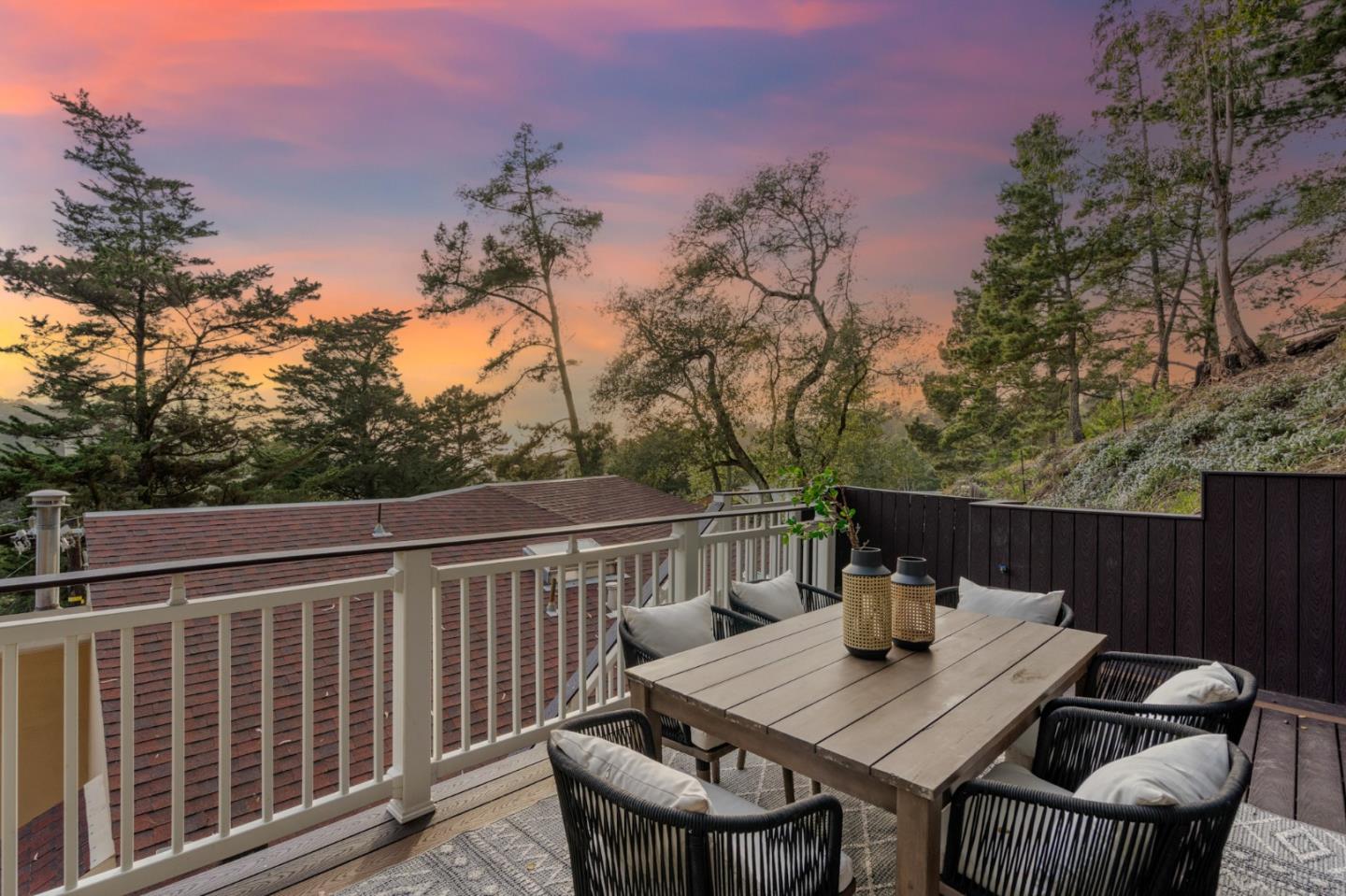 Detail Gallery Image 75 of 80 For 2220 Arrowhead Dr, Oakland,  CA 94611 - 4 Beds | 4/1 Baths