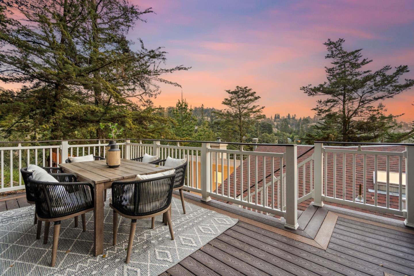 Detail Gallery Image 76 of 80 For 2220 Arrowhead Dr, Oakland,  CA 94611 - 4 Beds | 4/1 Baths