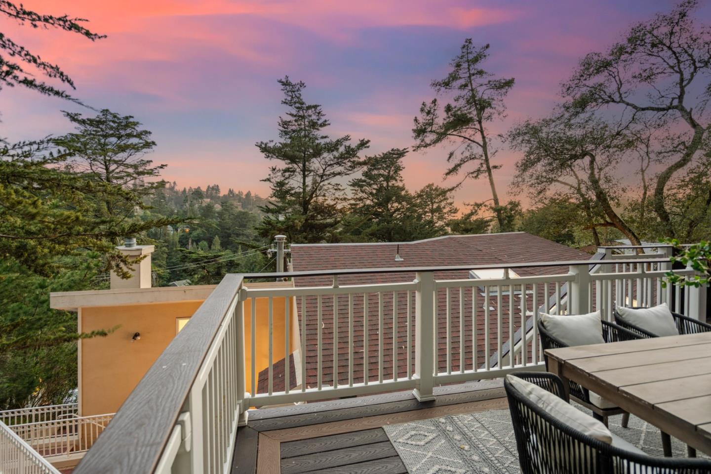 Detail Gallery Image 77 of 80 For 2220 Arrowhead Dr, Oakland,  CA 94611 - 4 Beds | 4/1 Baths