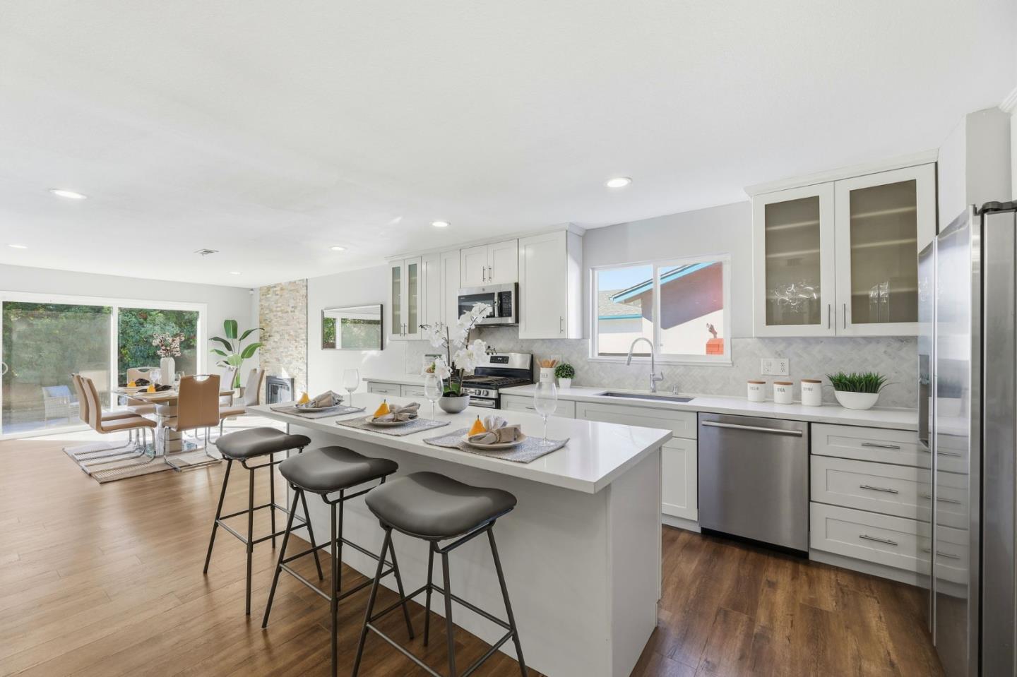 Detail Gallery Image 13 of 39 For 39735 Trinity Way, Fremont,  CA 94538 - 3 Beds | 2 Baths