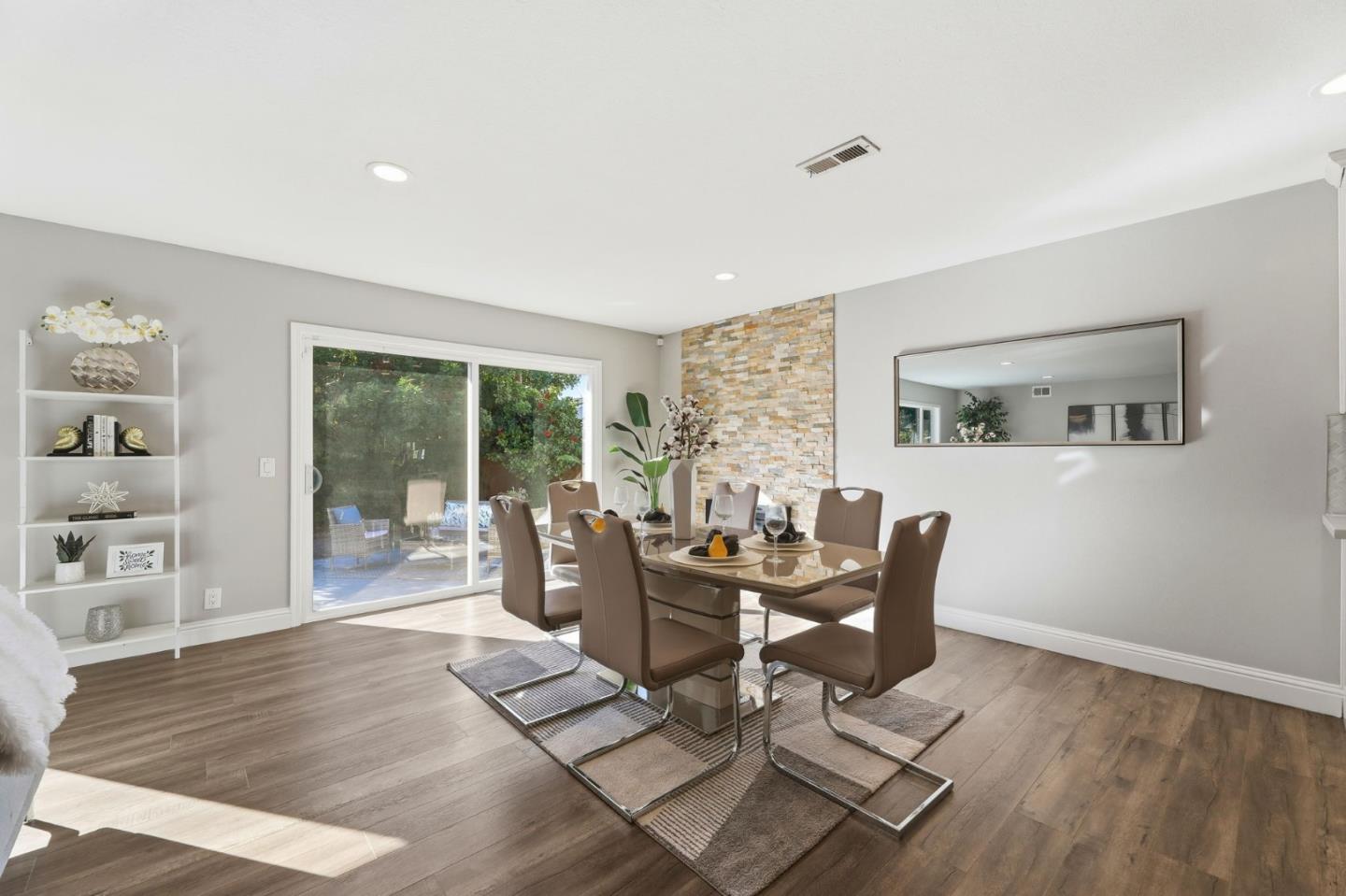 Detail Gallery Image 16 of 39 For 39735 Trinity Way, Fremont,  CA 94538 - 3 Beds | 2 Baths