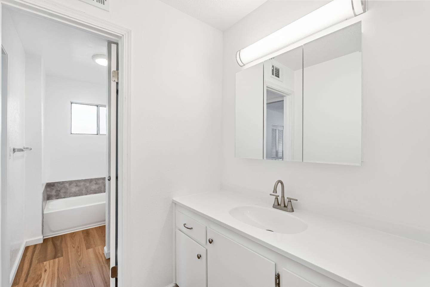 Detail Gallery Image 19 of 29 For 5577 Spinnaker Dr #4,  San Jose,  CA 95123 - 1 Beds | 1 Baths