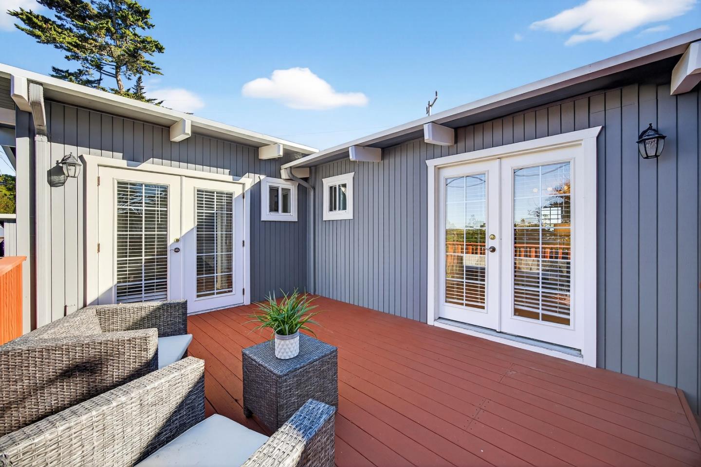 Detail Gallery Image 32 of 52 For 1122 Presidio Blvd, Pacific Grove,  CA 93950 - 3 Beds | 2 Baths