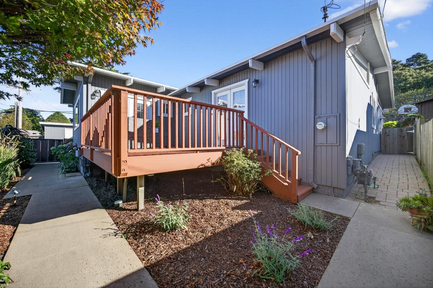 Detail Gallery Image 35 of 52 For 1122 Presidio Blvd, Pacific Grove,  CA 93950 - 3 Beds | 2 Baths