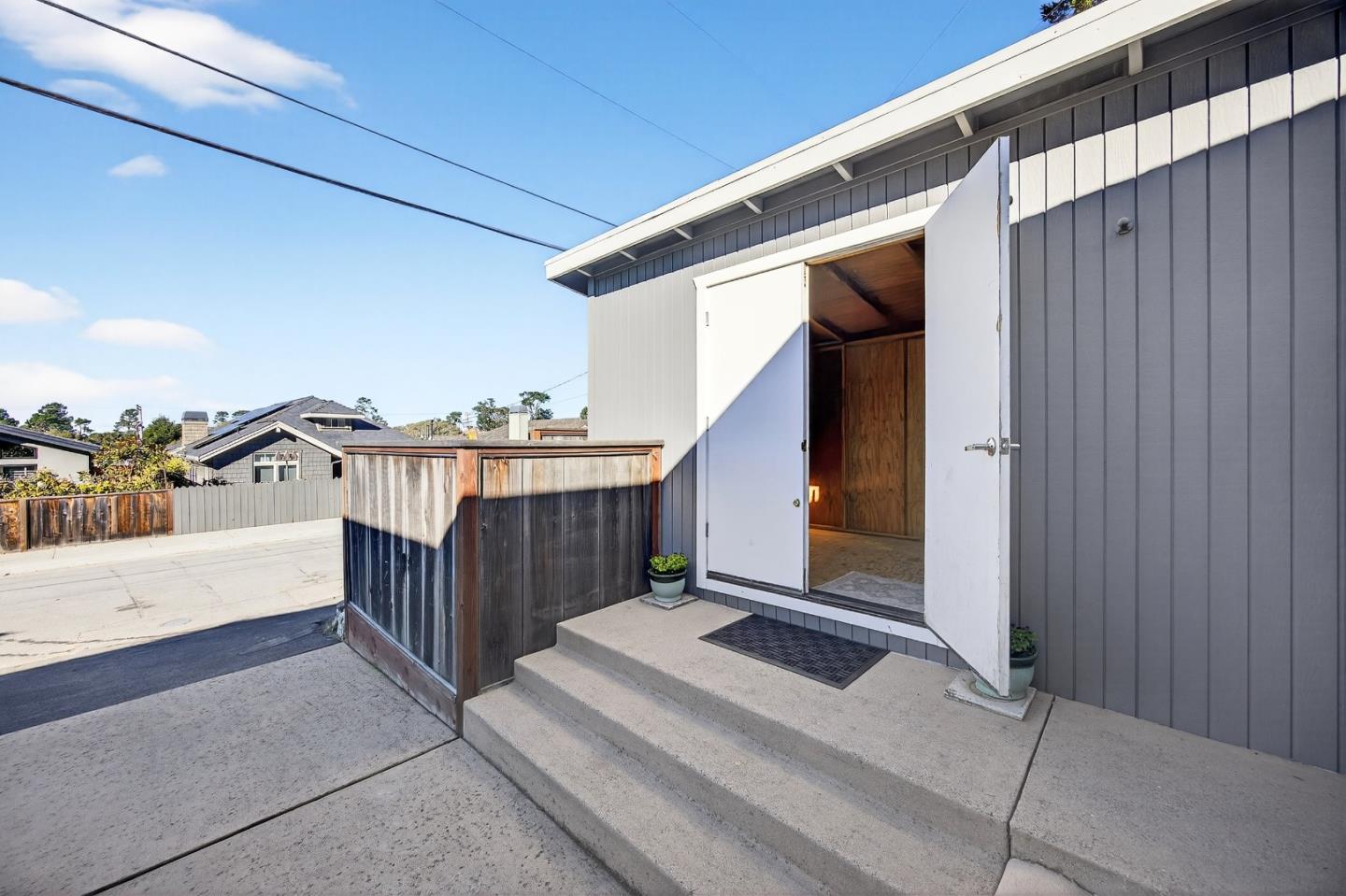 Detail Gallery Image 37 of 52 For 1122 Presidio Blvd, Pacific Grove,  CA 93950 - 3 Beds | 2 Baths