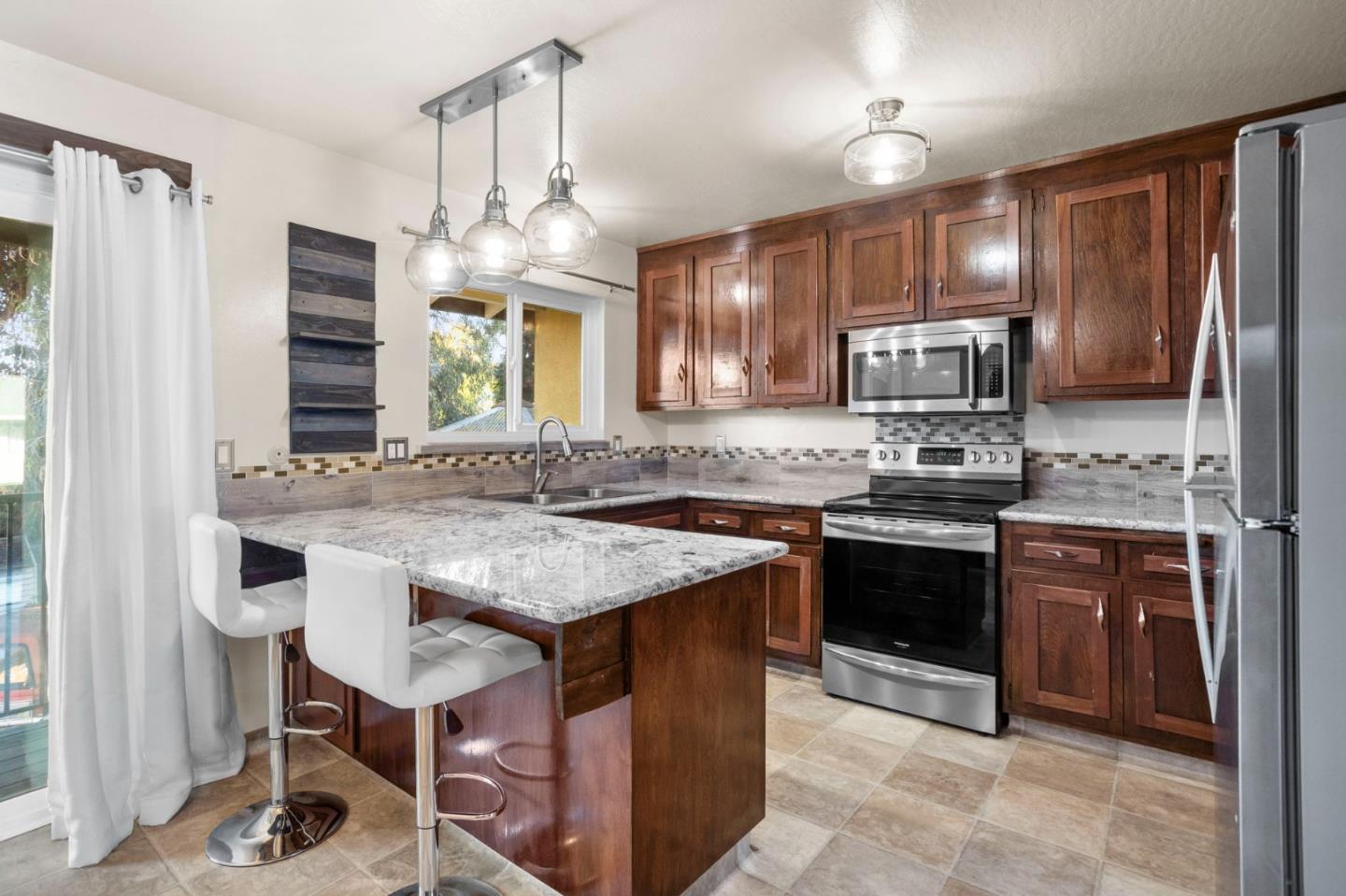 Detail Gallery Image 16 of 29 For 1124 Rex Road, Hayward,  CA 94541 - – Beds | – Baths