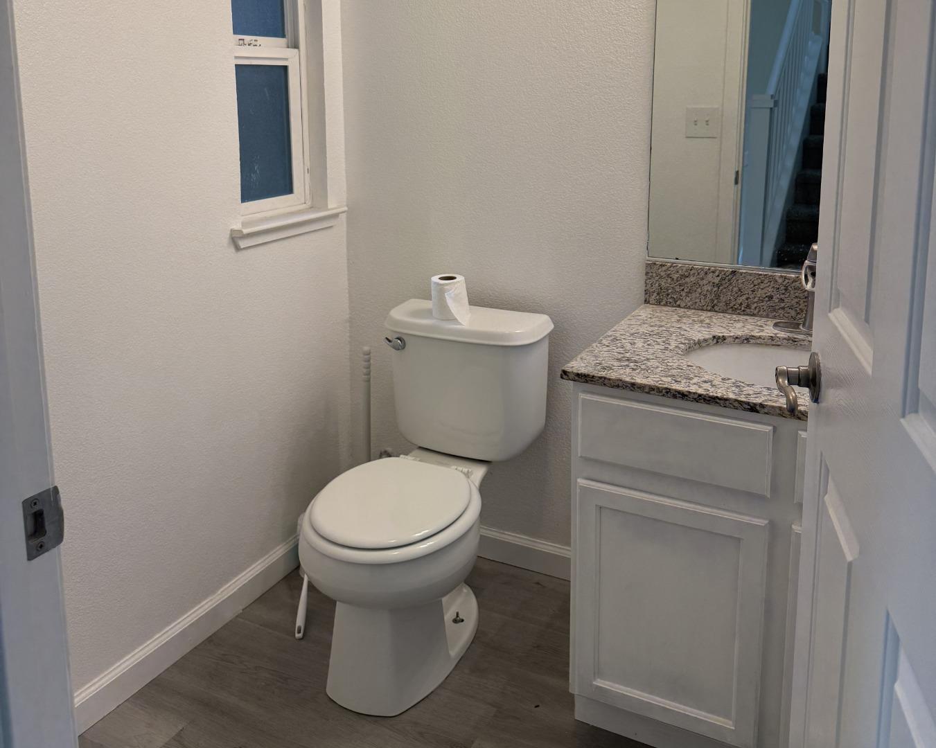 Detail Gallery Image 10 of 11 For 225 Pacifica Blvd #204,  Watsonville,  CA 95076 - 2 Beds | 1/1 Baths