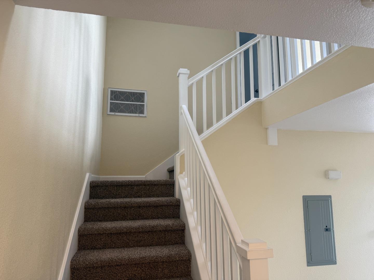 Detail Gallery Image 7 of 11 For 225 Pacifica Blvd #204,  Watsonville,  CA 95076 - 2 Beds | 1/1 Baths