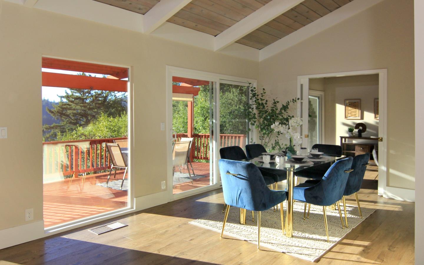 Detail Gallery Image 10 of 36 For 23416 Sunset Dr, Los Gatos,  CA 95033 - 3 Beds | 2 Baths