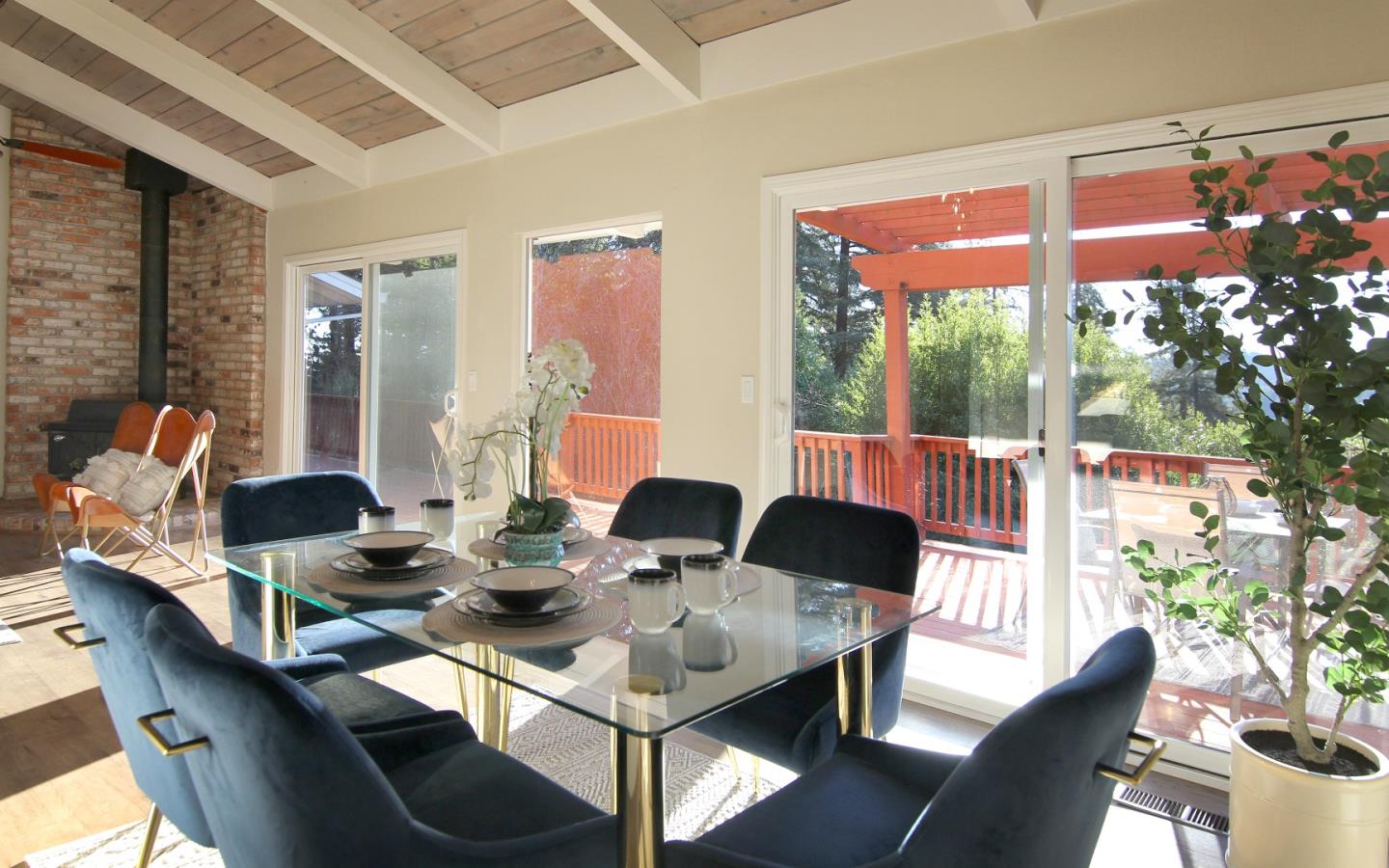 Detail Gallery Image 11 of 36 For 23416 Sunset Dr, Los Gatos,  CA 95033 - 3 Beds | 2 Baths