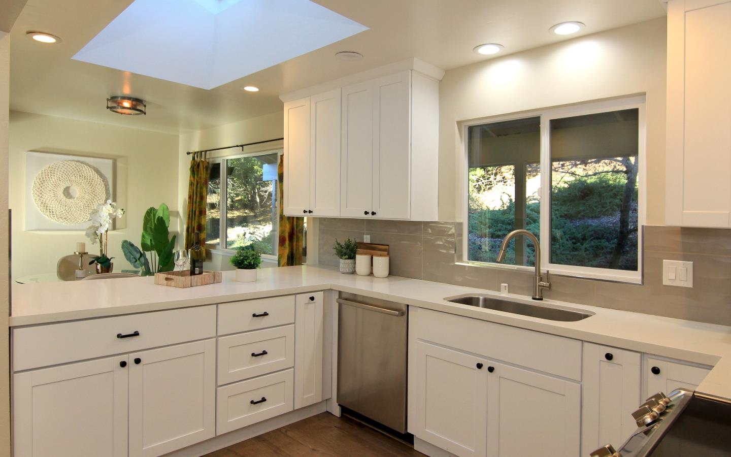 Detail Gallery Image 14 of 36 For 23416 Sunset Dr, Los Gatos,  CA 95033 - 3 Beds | 2 Baths