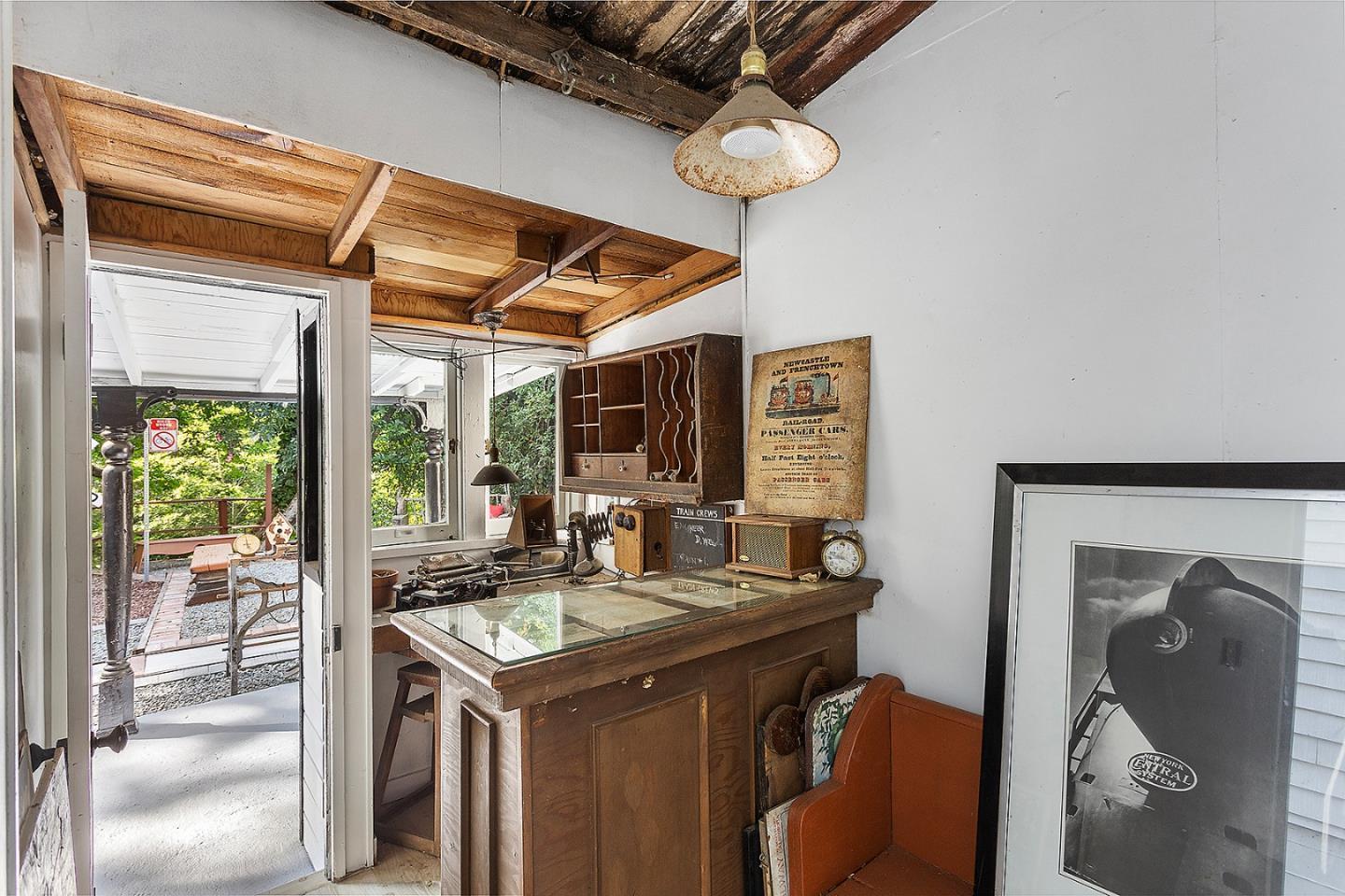 Detail Gallery Image 31 of 35 For 14275 Saratoga Ave, Saratoga,  CA 95070 - 7 Beds | 4 Baths