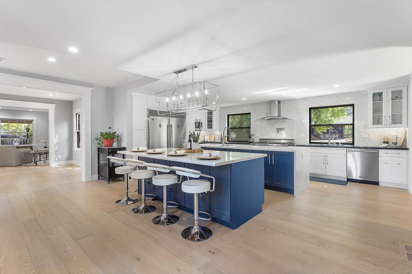 Detail Gallery Image 9 of 35 For 14275 Saratoga Ave, Saratoga,  CA 95070 - 7 Beds | 4 Baths