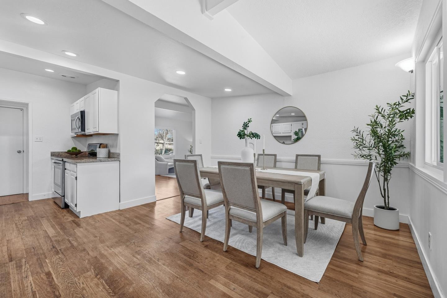 Detail Gallery Image 10 of 47 For 2338 Menzel Pl, Santa Clara,  CA 95050 - 3 Beds | 2 Baths