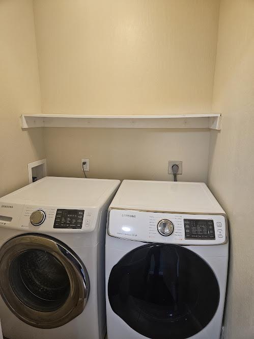 Detail Gallery Image 11 of 16 For 808 Moraga Dr, Mountain View,  CA 94041 - 2 Beds | 2 Baths