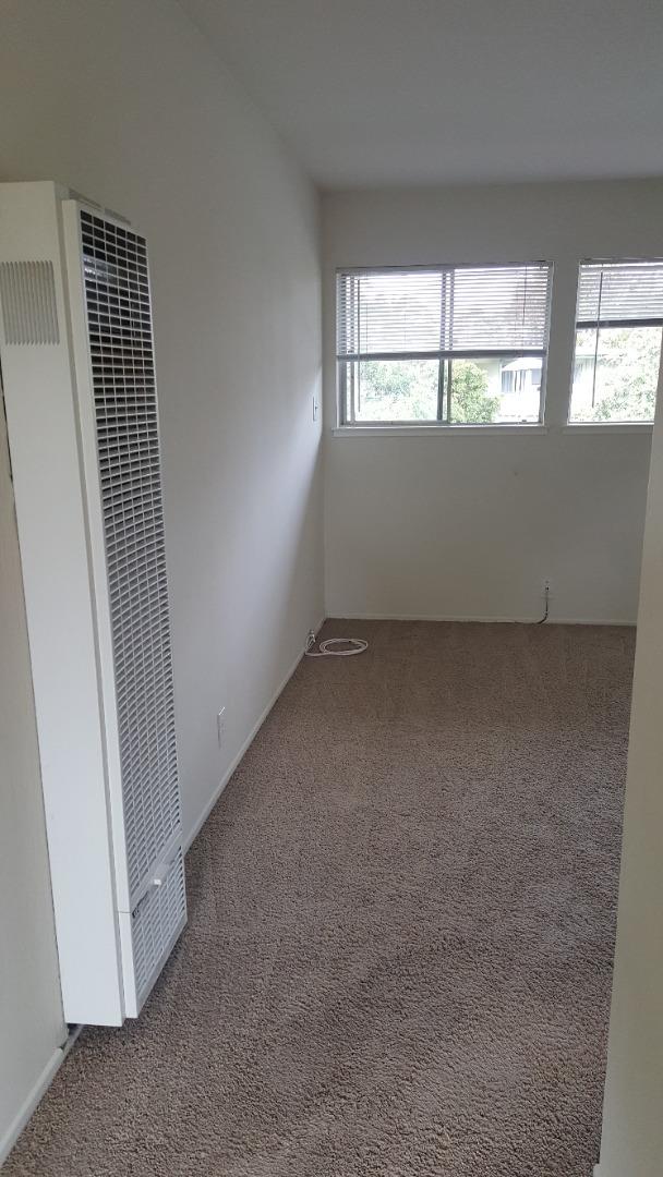 Detail Gallery Image 2 of 8 For Norfolk St,  San Mateo,  CA 94401 - 1 Beds | 1 Baths