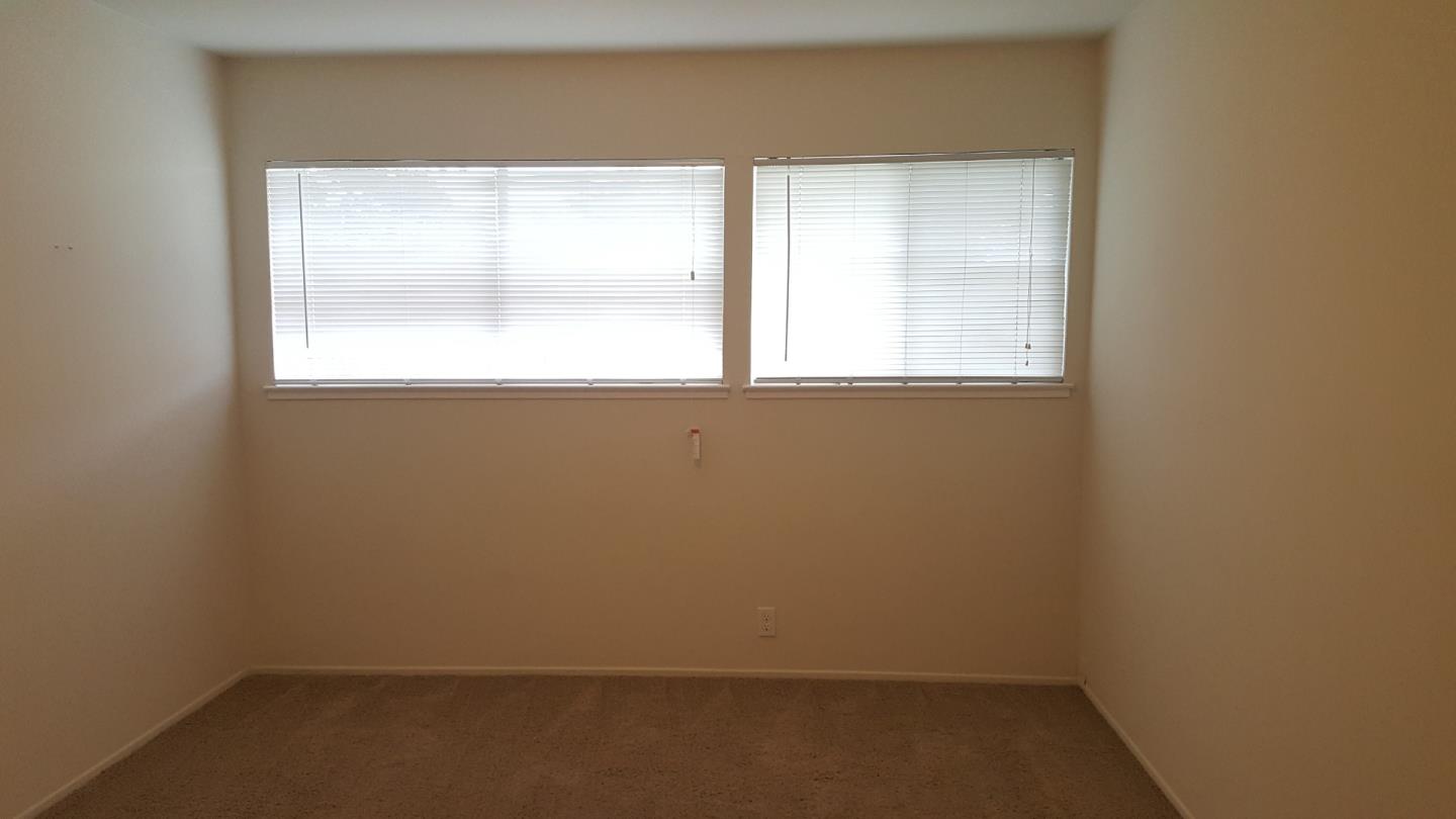 Detail Gallery Image 5 of 8 For Norfolk St,  San Mateo,  CA 94401 - 1 Beds | 1 Baths