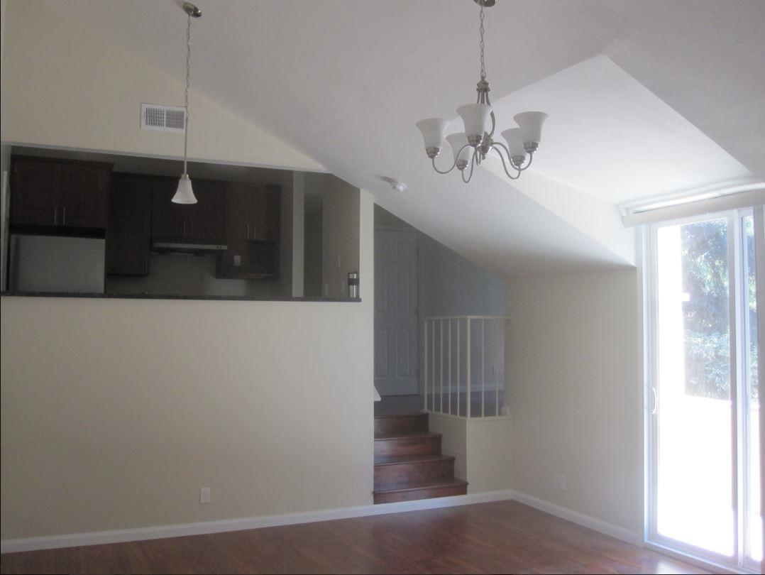 Detail Gallery Image 2 of 10 For 2006 Klamath Avenue #7,  Santa Clara,  CA 95051 - 2 Beds | 2 Baths