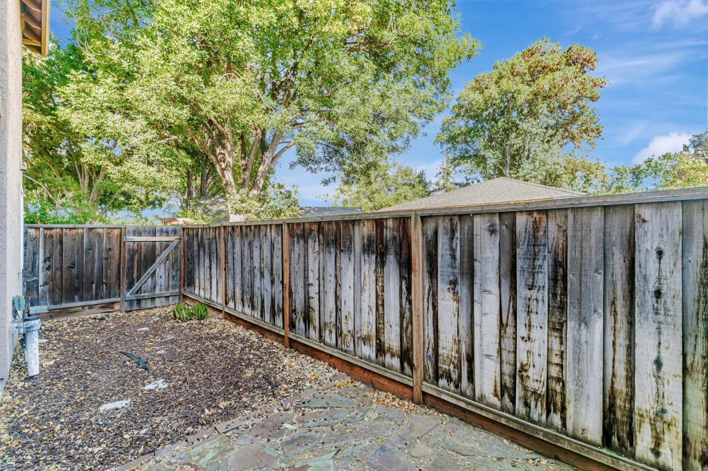 Detail Gallery Image 26 of 27 For 2128 Canoas Garden Ave #D,  San Jose,  CA 95125 - 2 Beds | 1/1 Baths