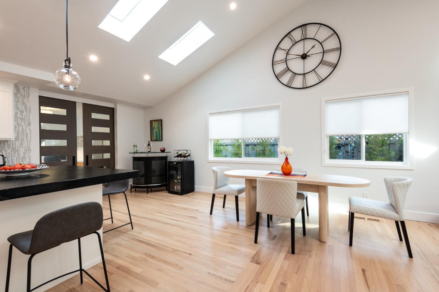 Detail Gallery Image 10 of 28 For 1891 Larkspur St, Yountville,  CA 94599 - 4 Beds | 2 Baths