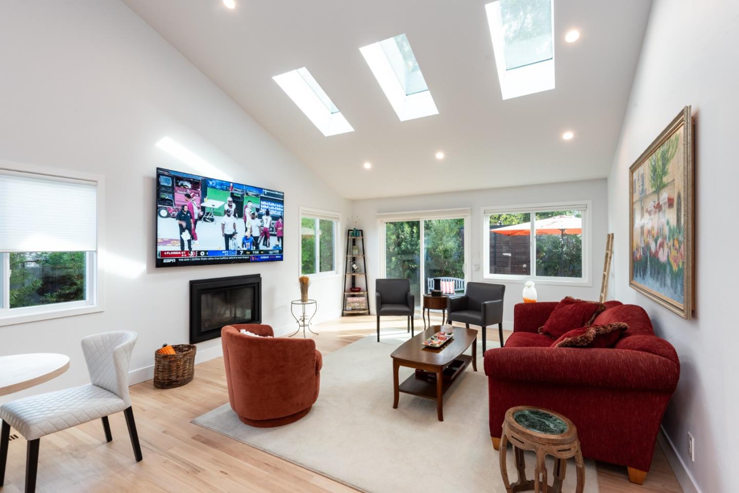 Detail Gallery Image 8 of 28 For 1891 Larkspur St, Yountville,  CA 94599 - 4 Beds | 2 Baths