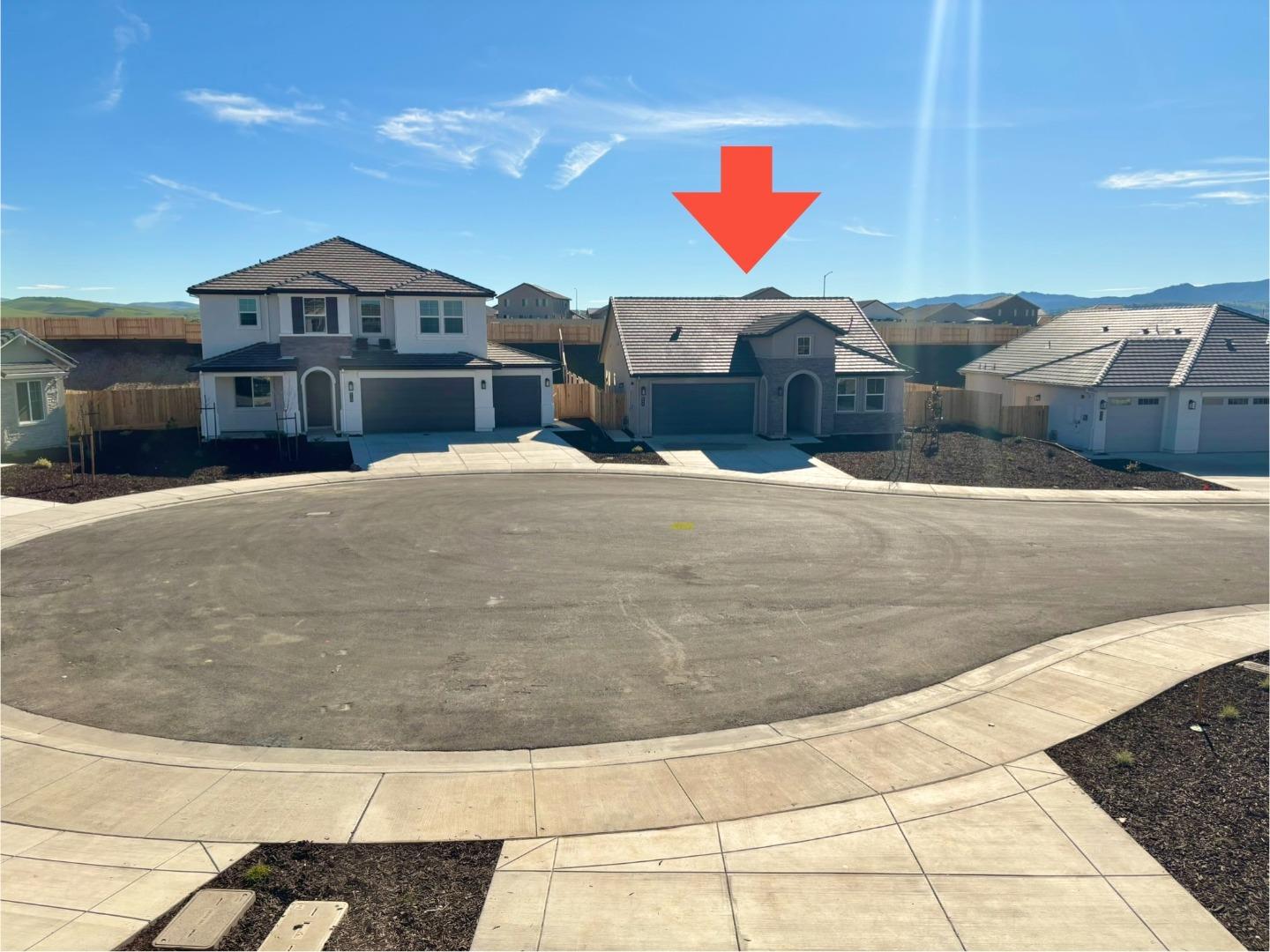 Detail Gallery Image 7 of 8 For 899 Sienna Ct, Hollister,  CA 95023 - 3 Beds | 2 Baths