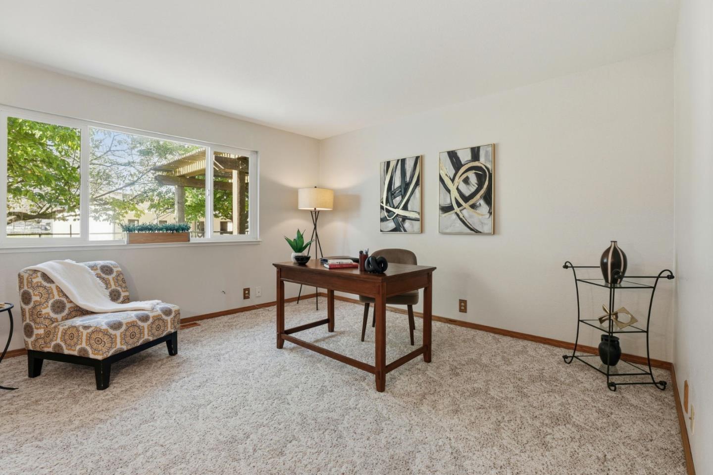 Detail Gallery Image 5 of 52 For 12101 Columbet Ave, San Martin,  CA 95046 - 3 Beds | 2 Baths